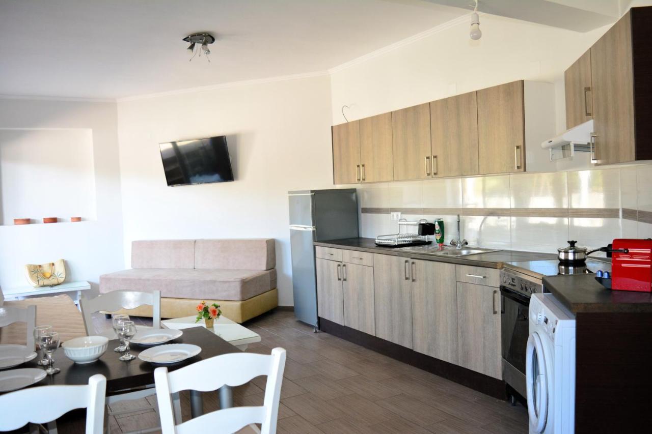 Tarmaros Apartments Sissi  Exterior photo
